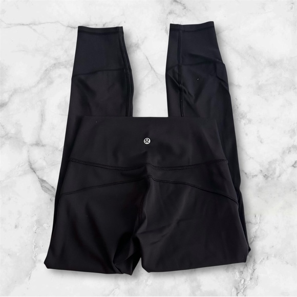 Lululemon In Movement Tight 25" *Everlux - Black SZ 4 - Picture 4 of 5
